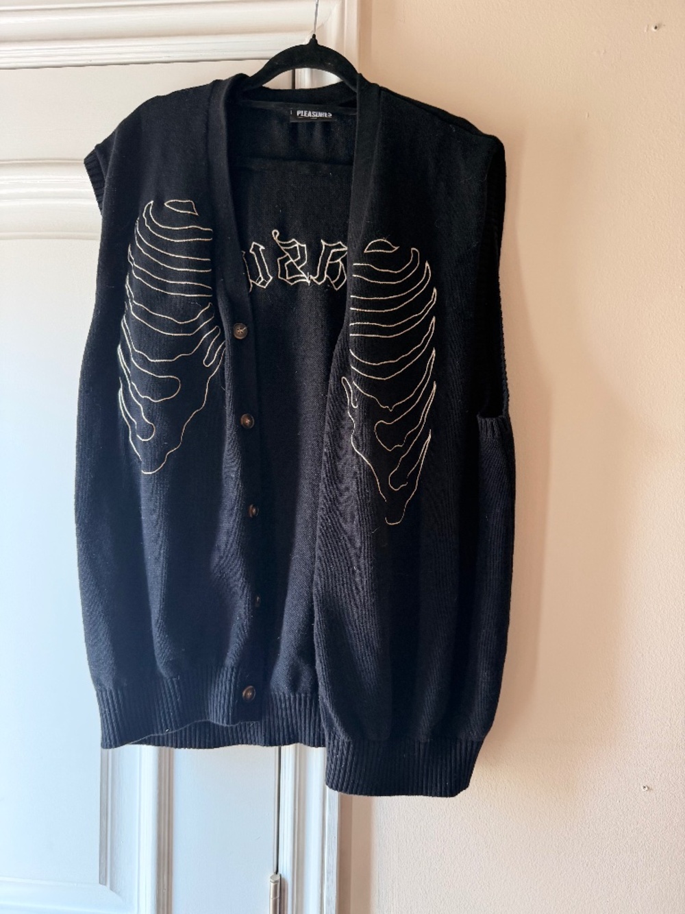 PLEASURES Sweater Vest